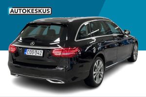 Mercedes-Benz C esikatselu 4