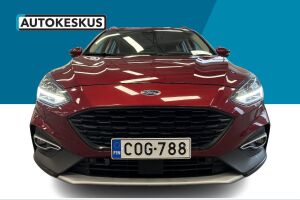 Ford Focus esikatselu 2