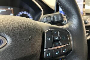 Ford Focus esikatselu 16