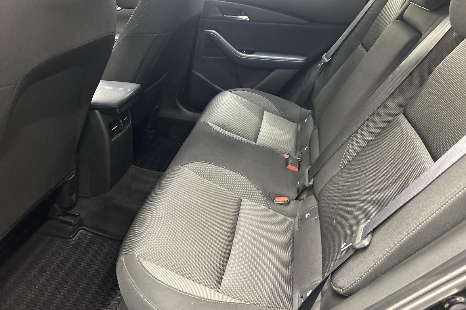 Mazda CX-30 iso kuva 10