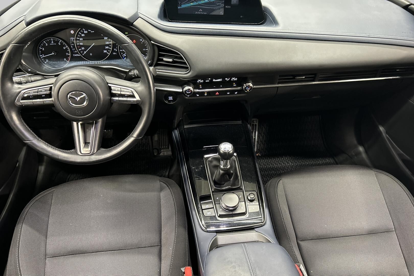Mazda CX-30 iso kuva 11
