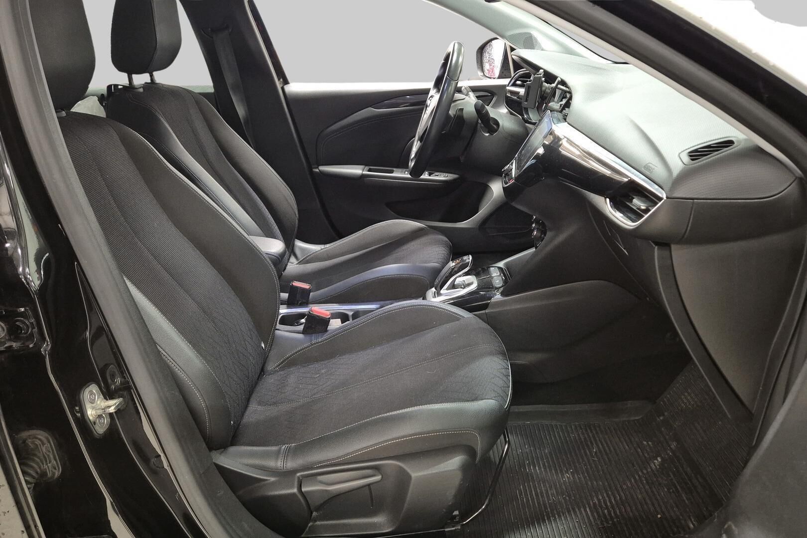 Opel Corsa iso kuva 4