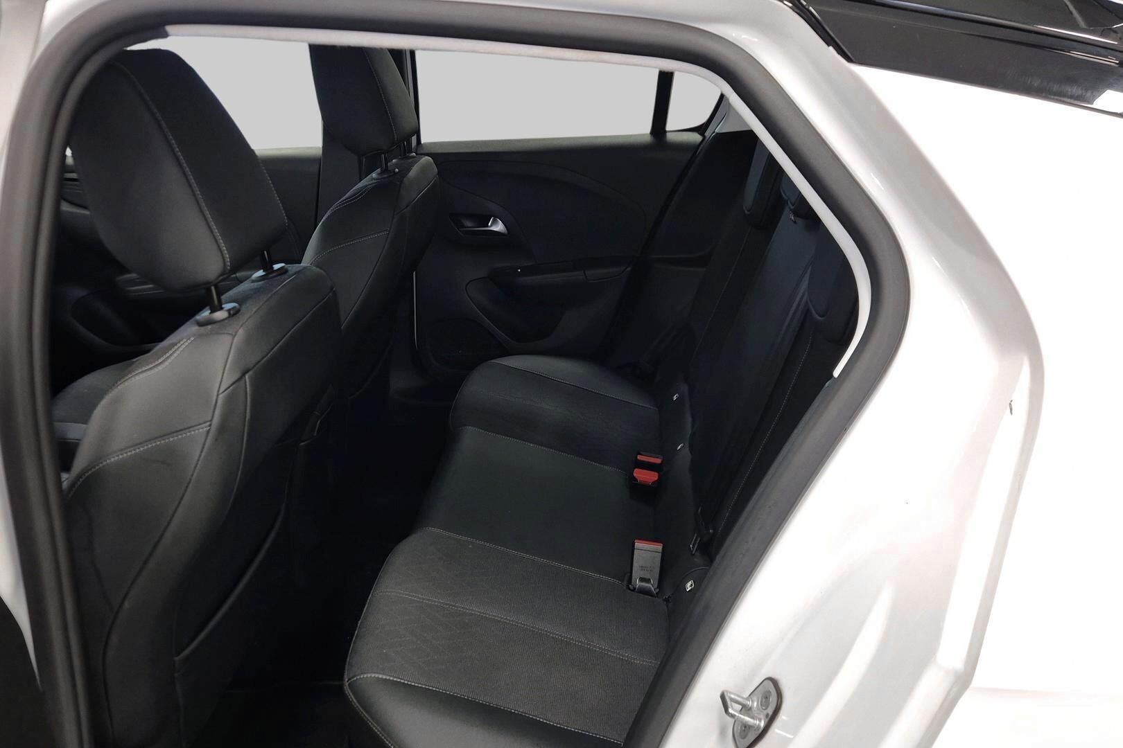 Opel Corsa iso kuva 6