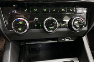 Skoda Octavia esikatselu 16