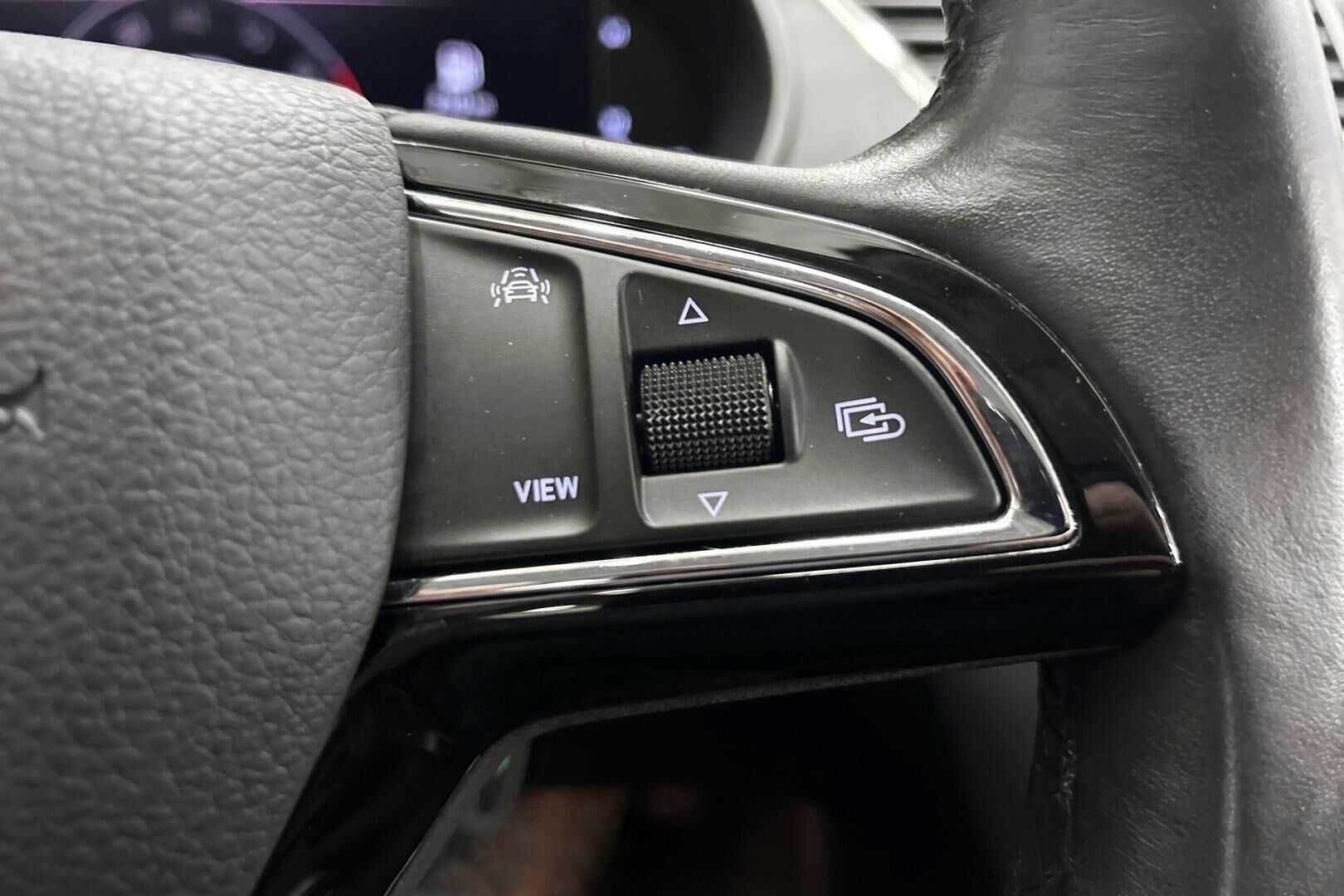 Skoda Octavia iso kuva 18