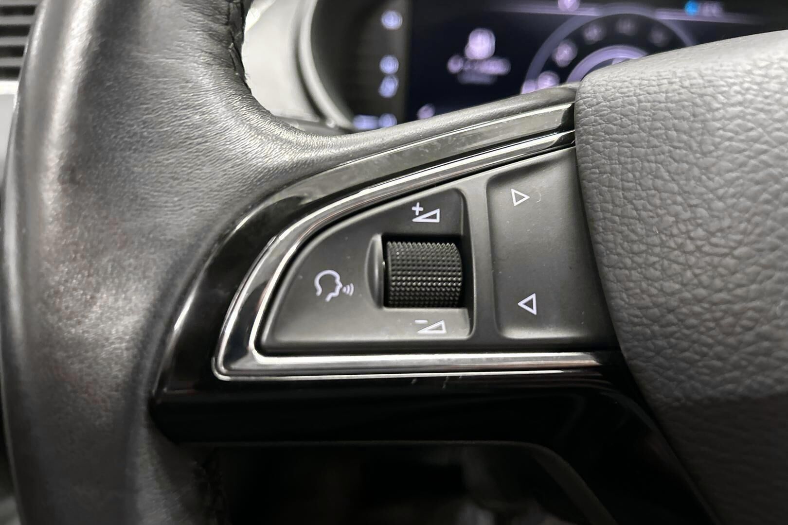 Skoda Octavia iso kuva 19