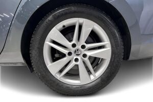 Skoda Superb esikatselu 13