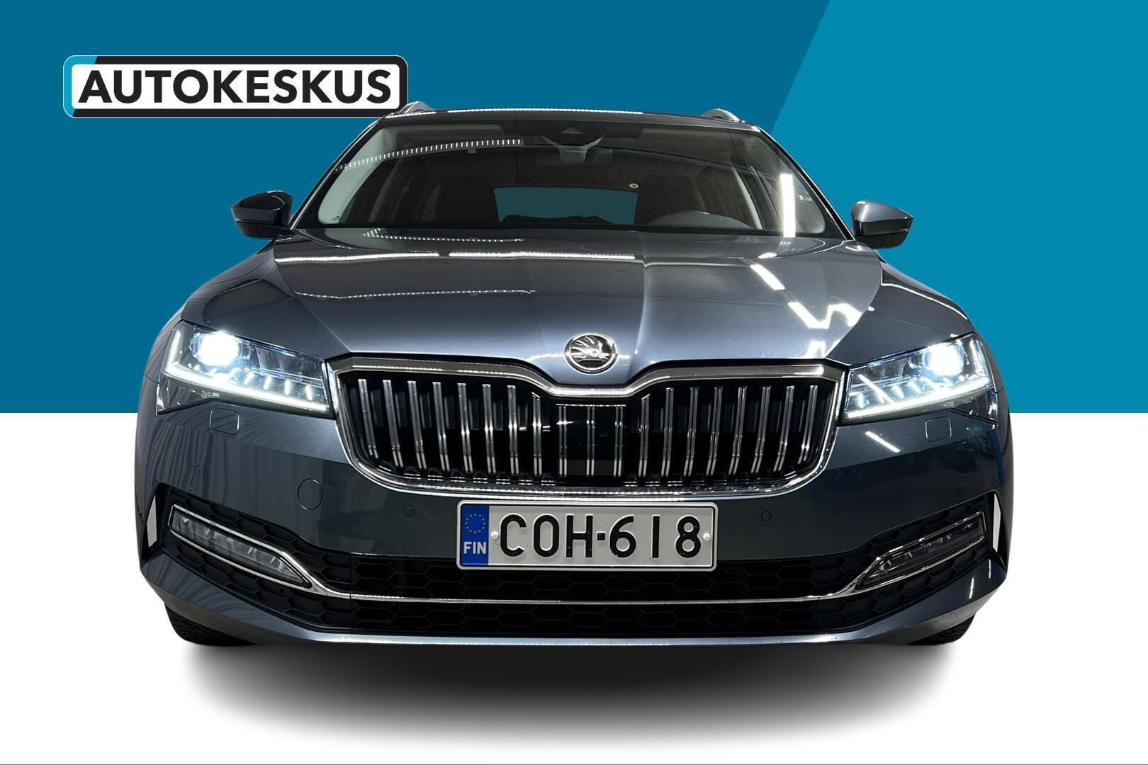 Skoda Superb iso kuva 3