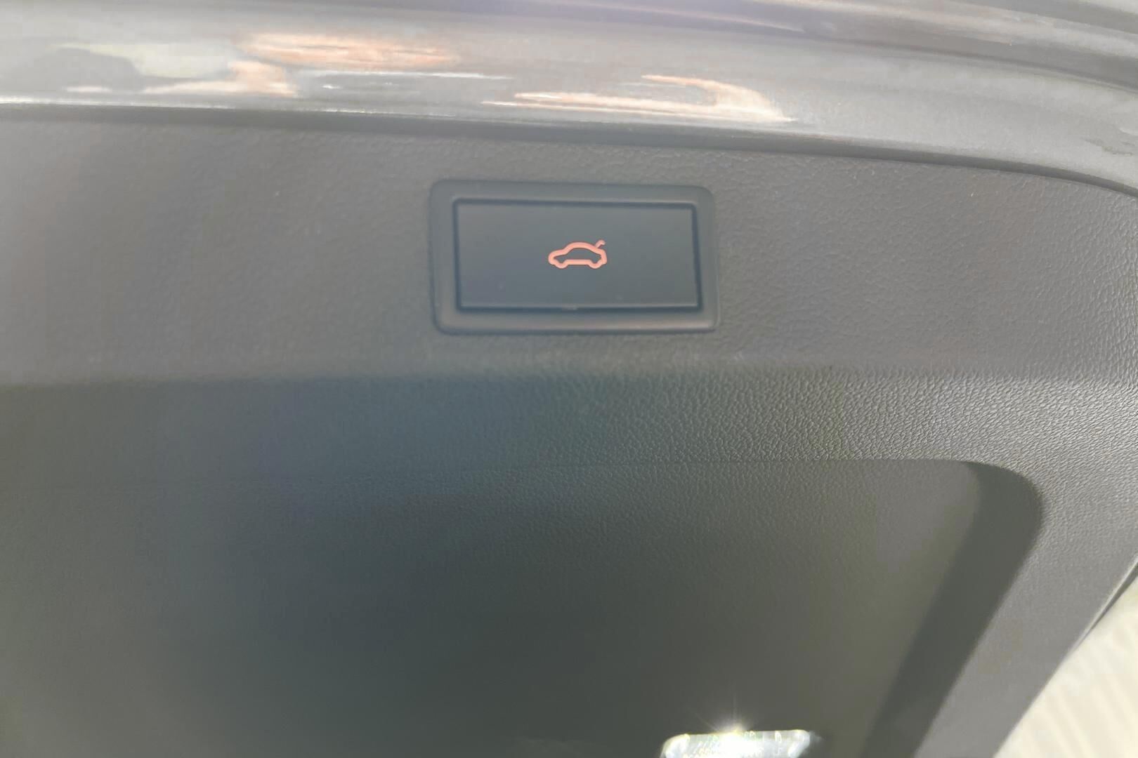 Skoda Superb iso kuva 22