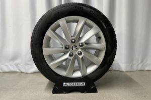 Skoda Superb esikatselu 24