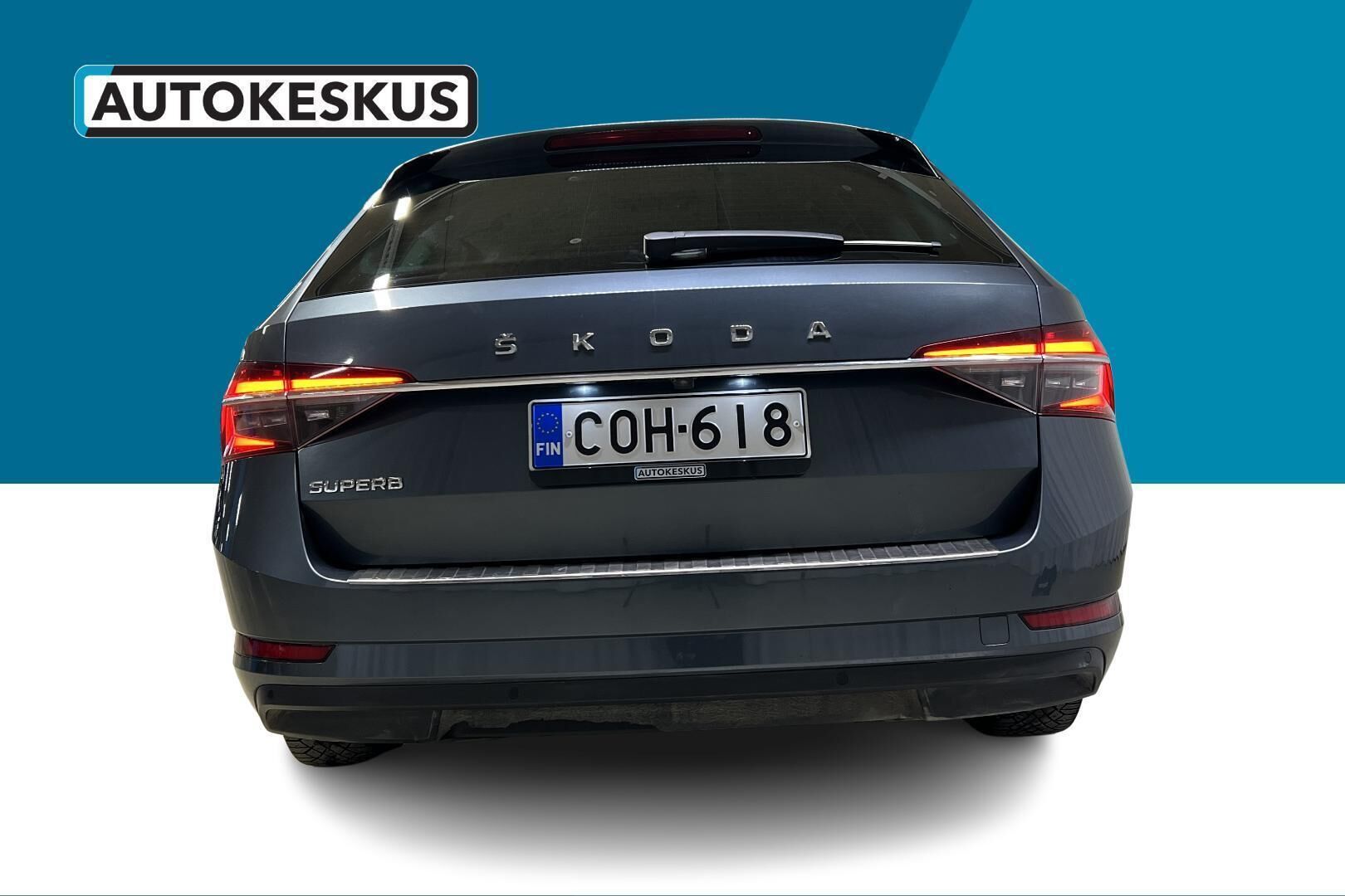 Skoda Superb iso kuva 6