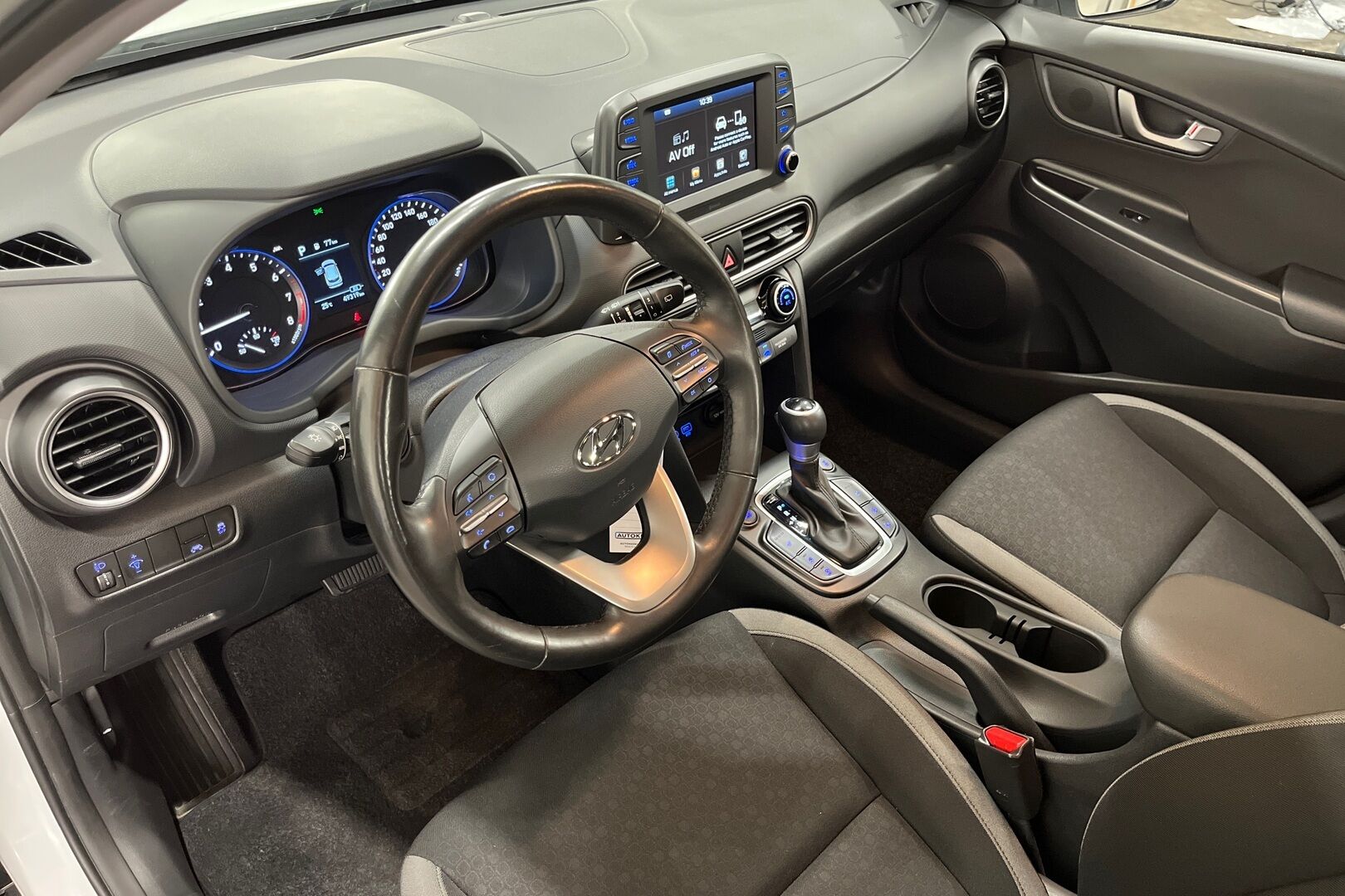 Hyundai KONA iso kuva 13