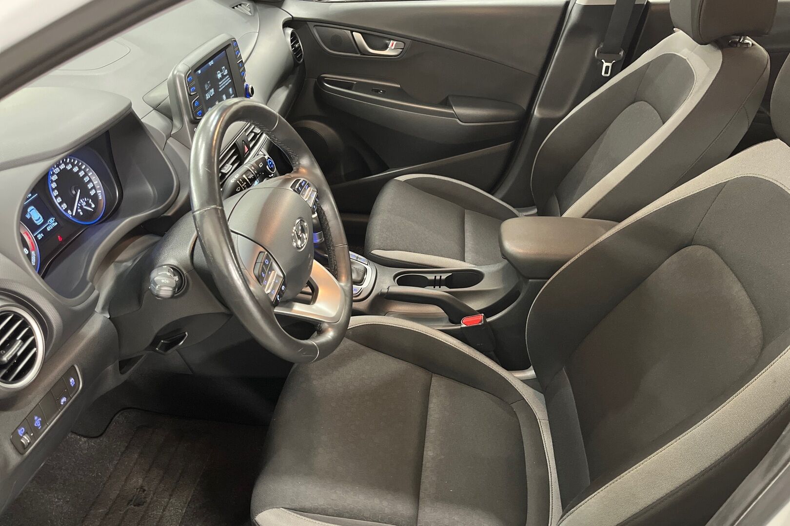 Hyundai KONA iso kuva 7