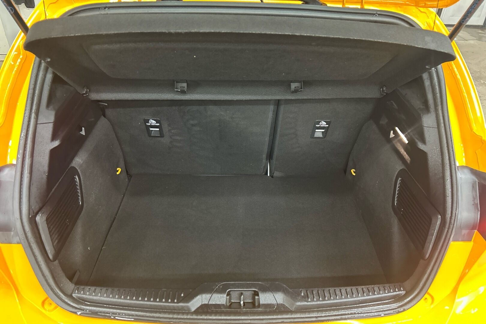 Ford Focus iso kuva 0