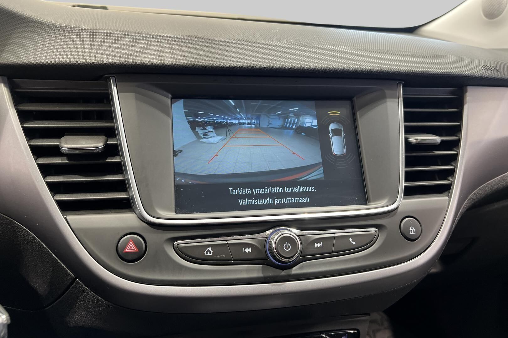 Opel Crossland X iso kuva 14