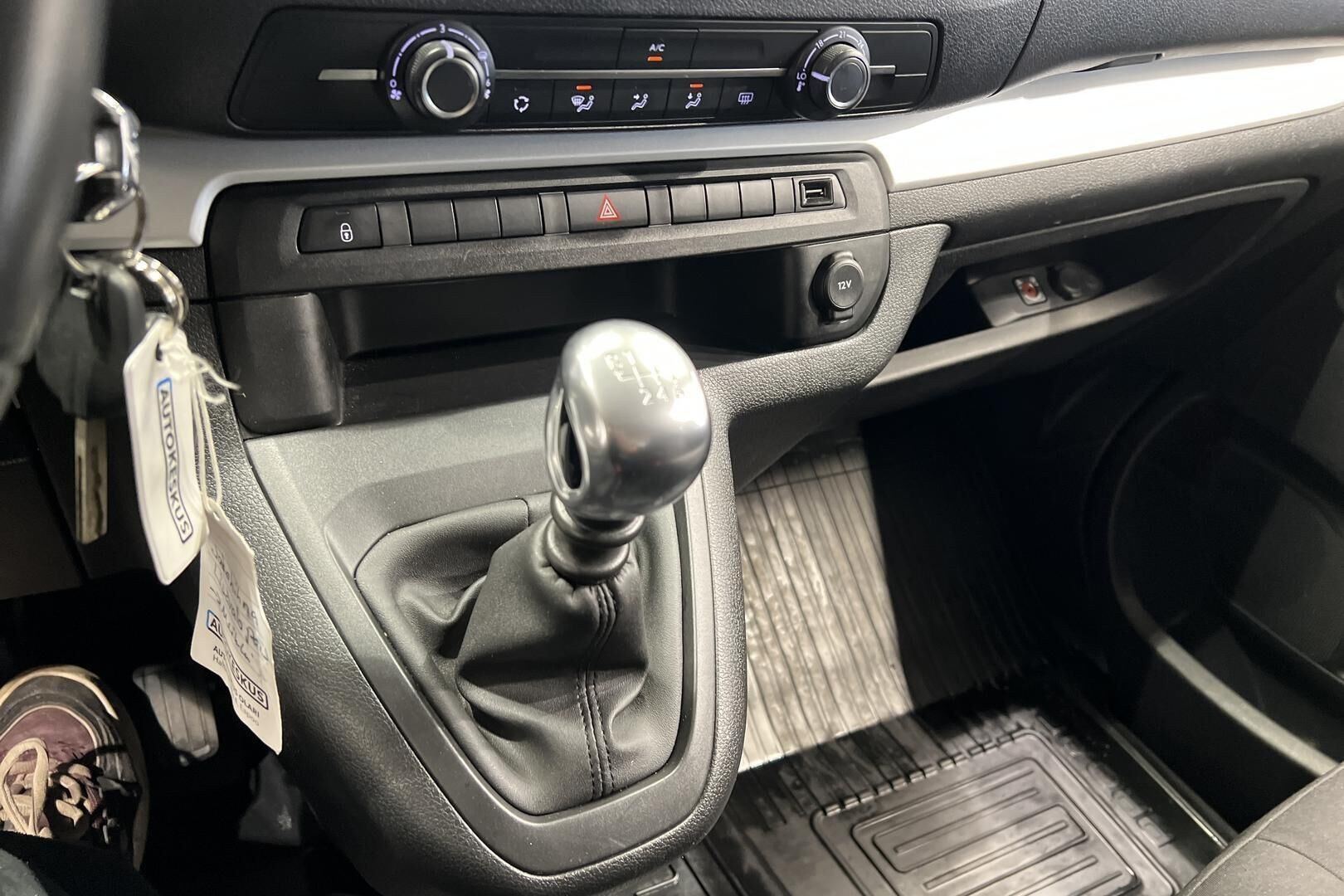 Toyota Proace Verso iso kuva 20