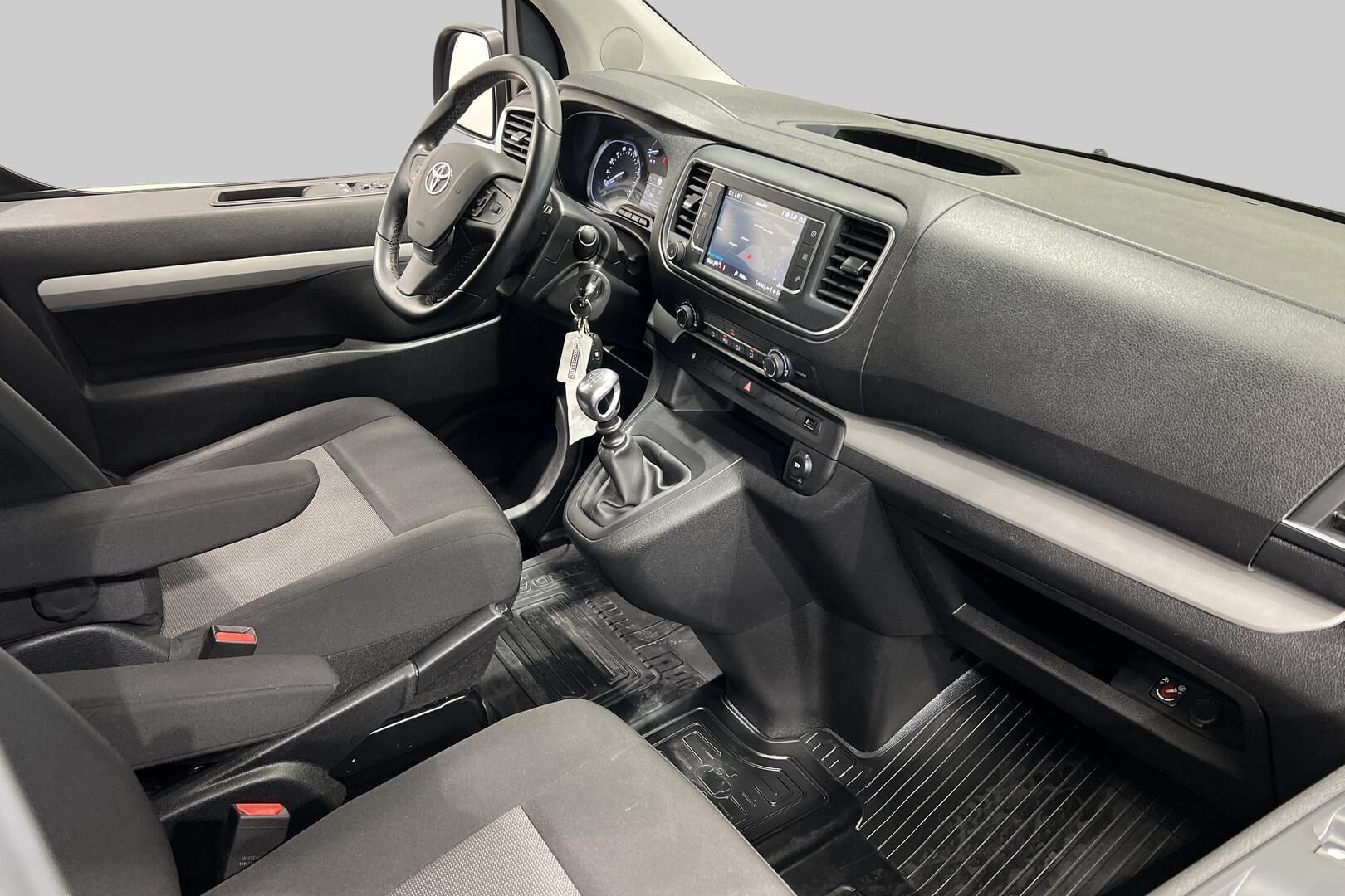 Toyota Proace Verso iso kuva 30