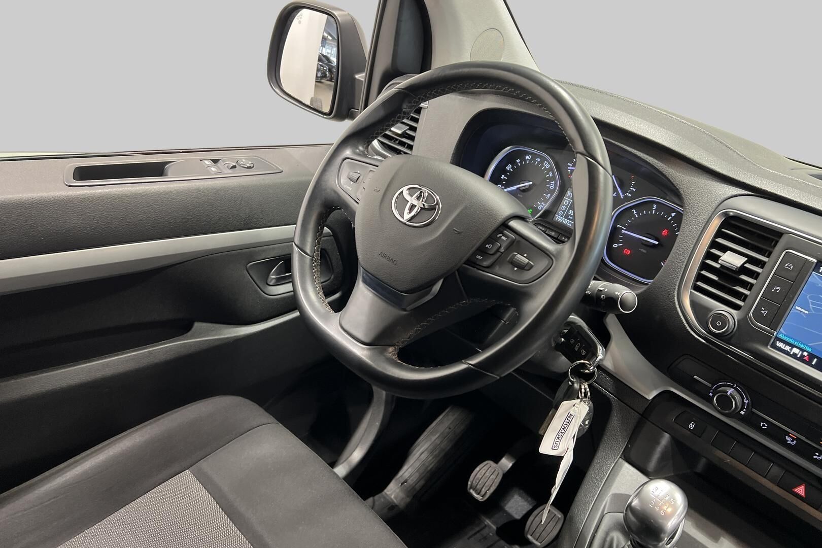 Toyota Proace Verso iso kuva 31