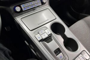 Hyundai KONA esikatselu 18