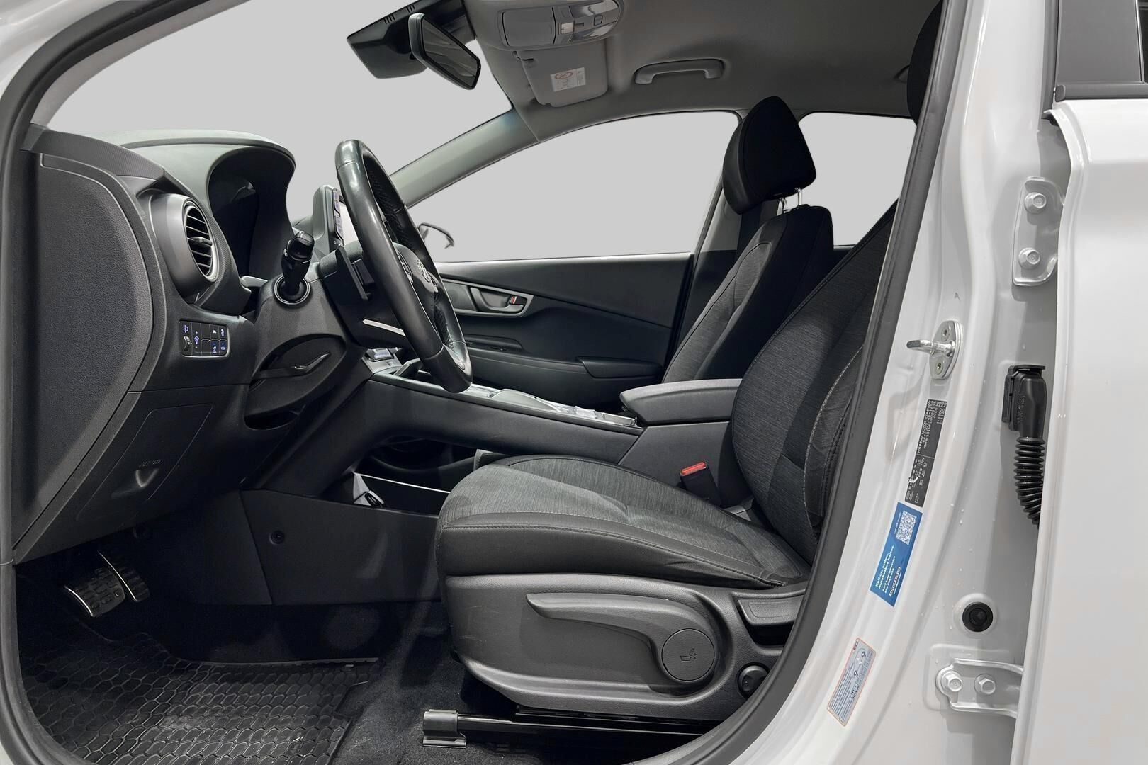 Hyundai KONA iso kuva 9