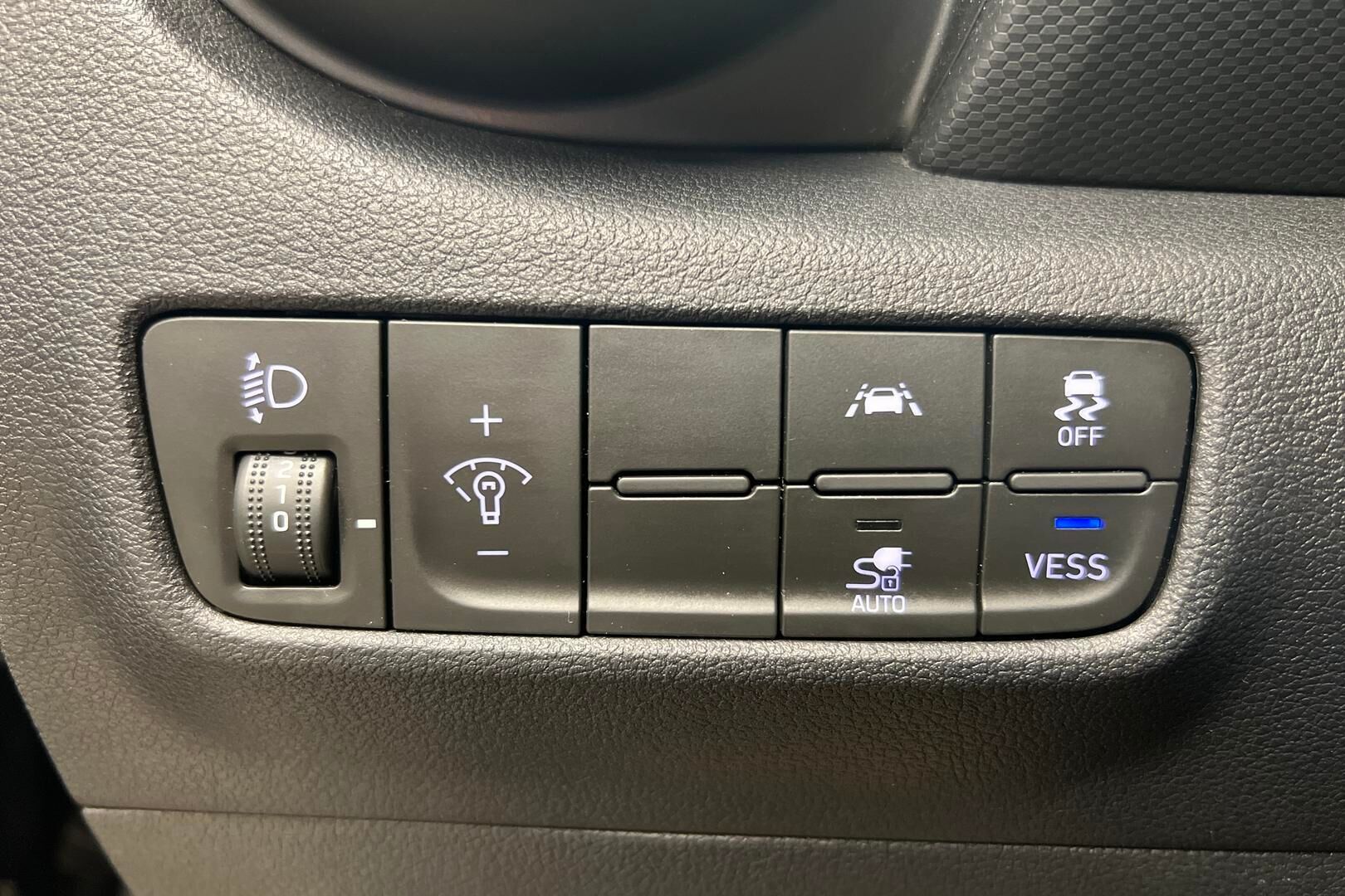 Hyundai KONA iso kuva 19