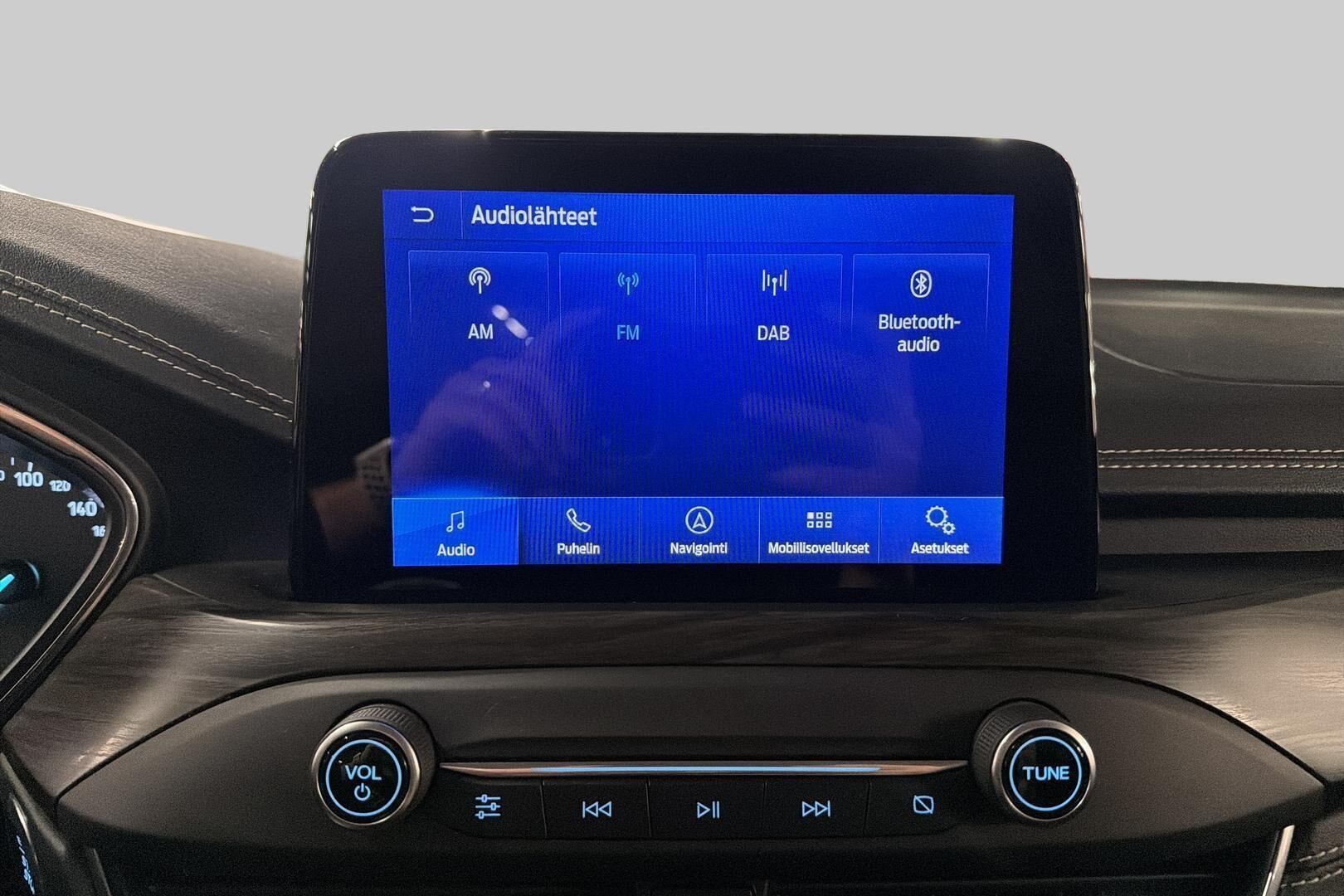 Ford Focus iso kuva 9