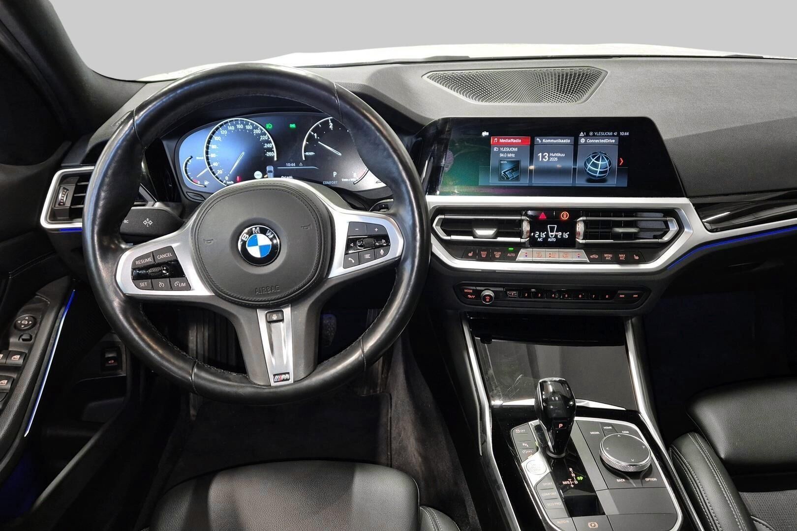 BMW 3-SARJA iso kuva 2