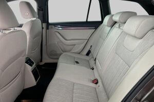 Skoda Octavia esikatselu 10