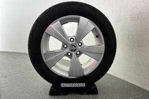 Skoda Octavia esikatselu 13