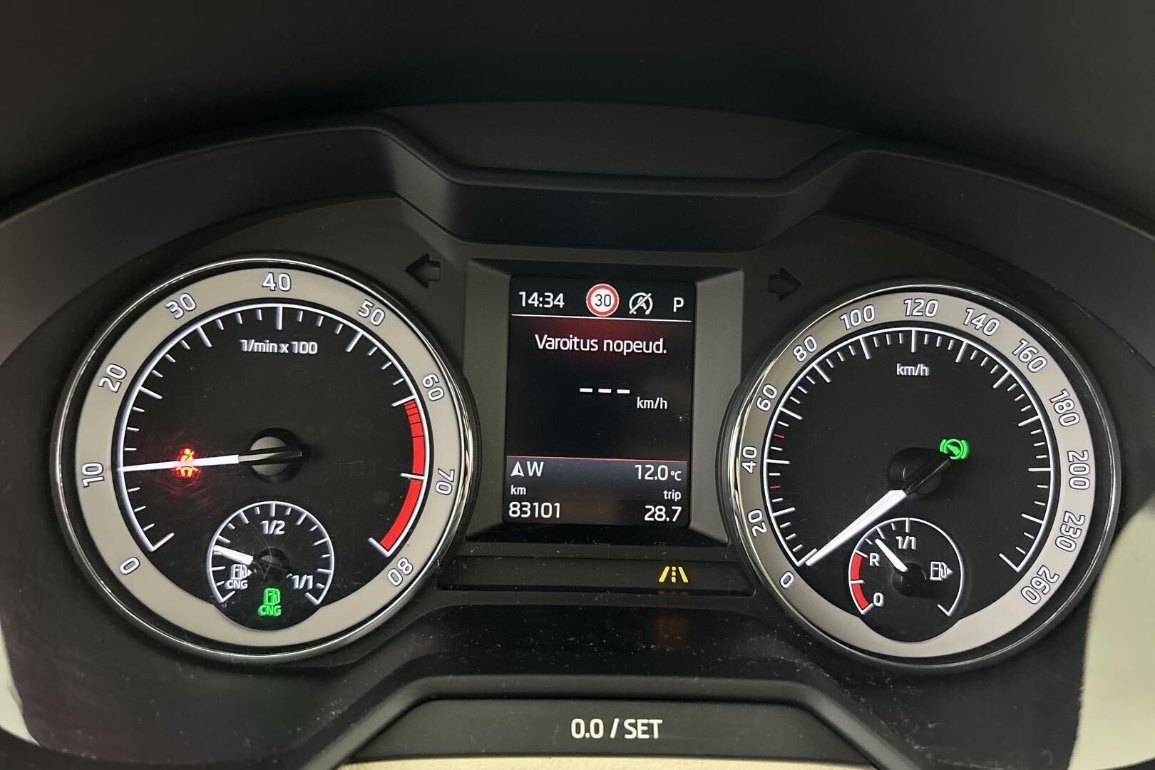 Skoda Octavia iso kuva 17