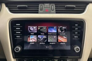 Skoda Octavia esikatselu 26