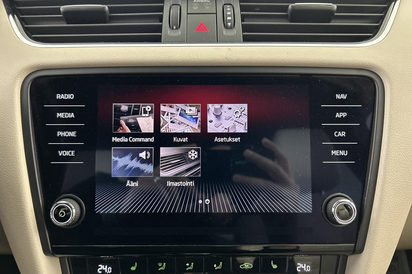 Skoda Octavia iso kuva 27