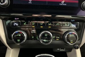 Skoda Octavia esikatselu 32