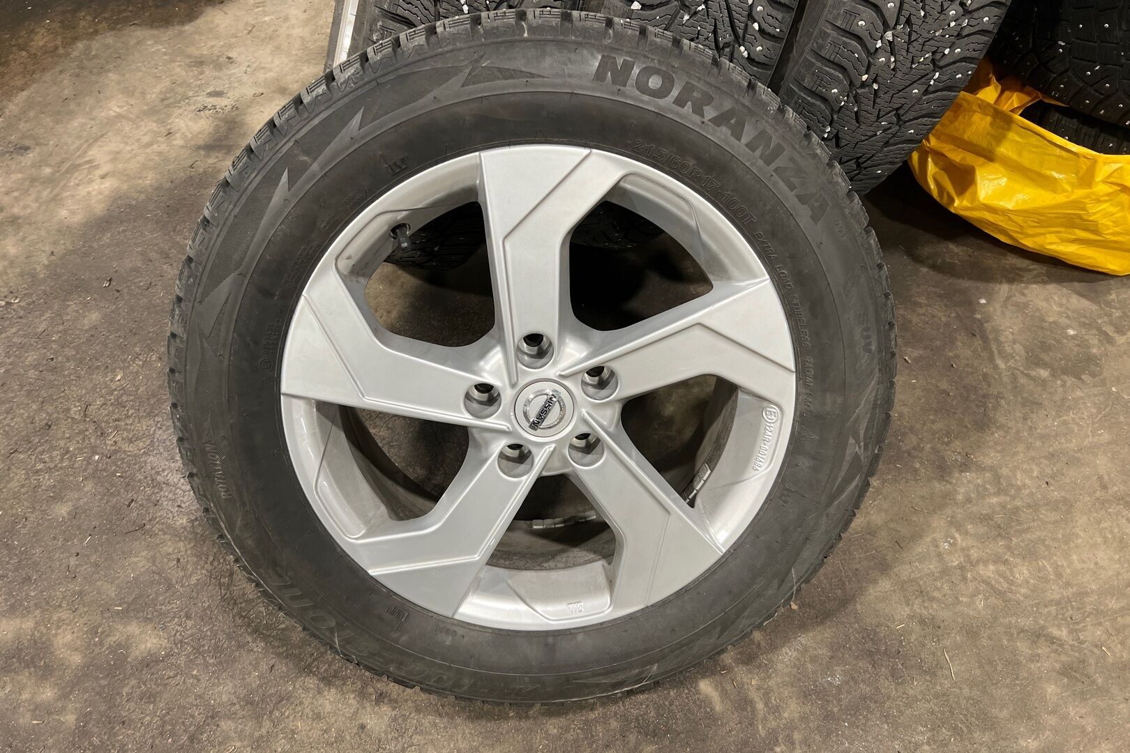 Nissan Qashqai iso kuva 18