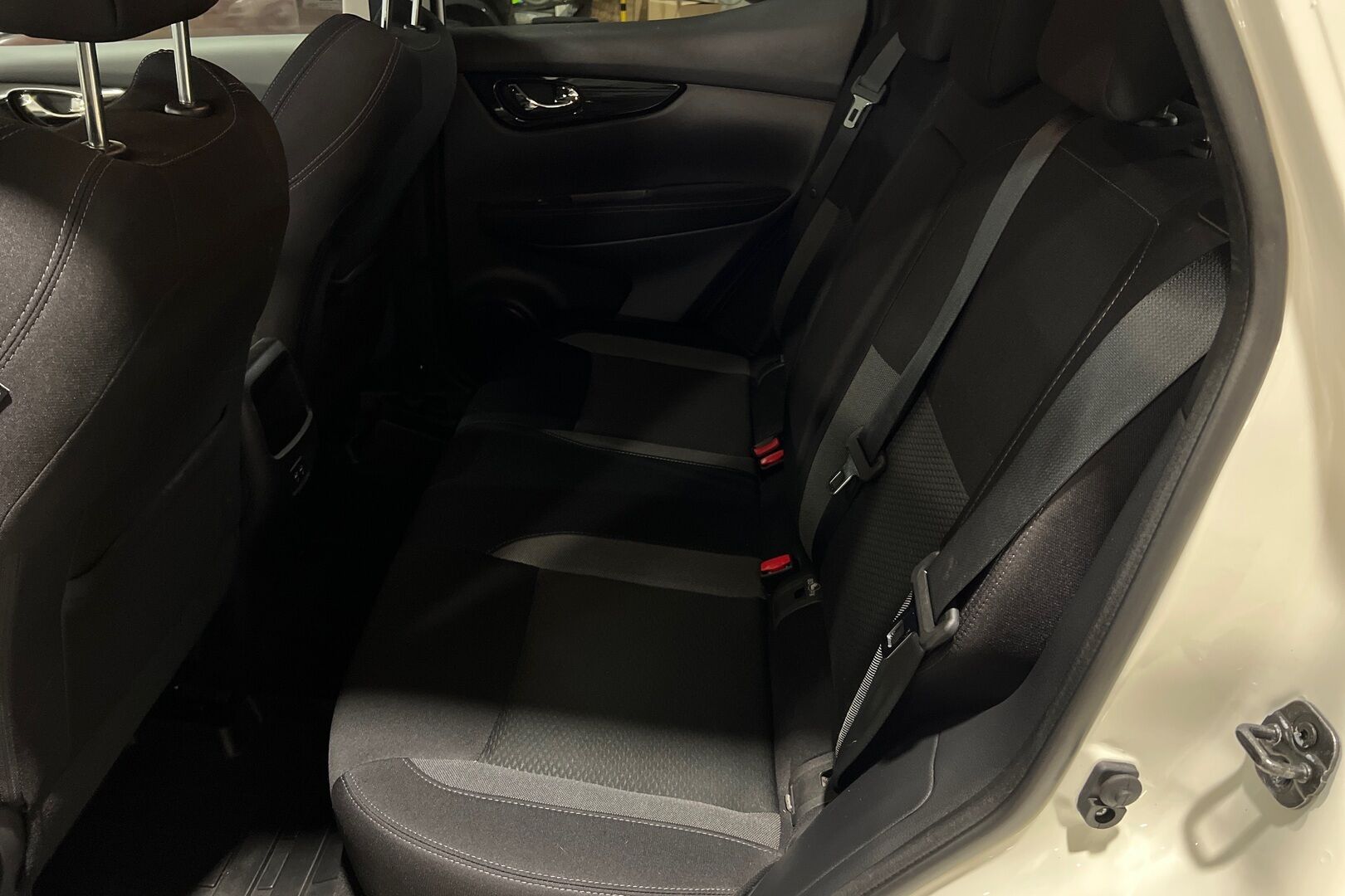 Nissan Qashqai iso kuva 8