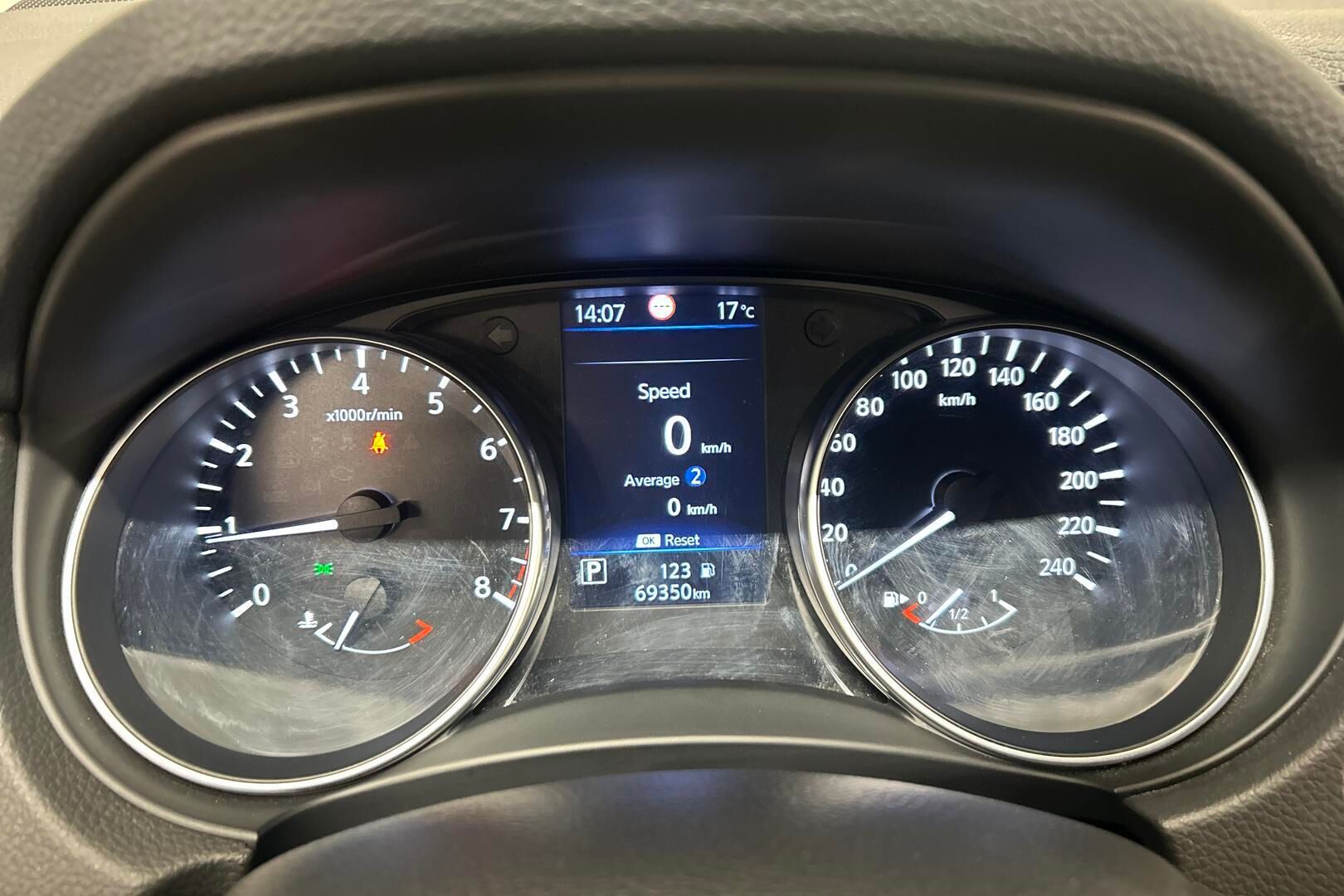 Nissan Qashqai iso kuva 13