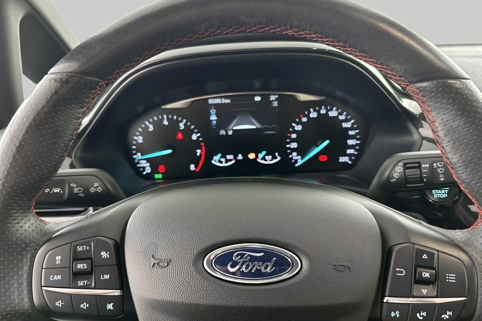 Ford Fiesta iso kuva 20