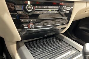 BMW X5 esikatselu 19