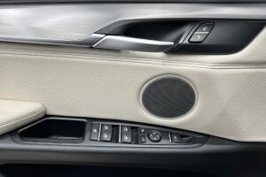 BMW X5 esikatselu 25