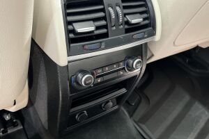 BMW X5 esikatselu 28