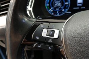 Volkswagen Passat esikatselu 17