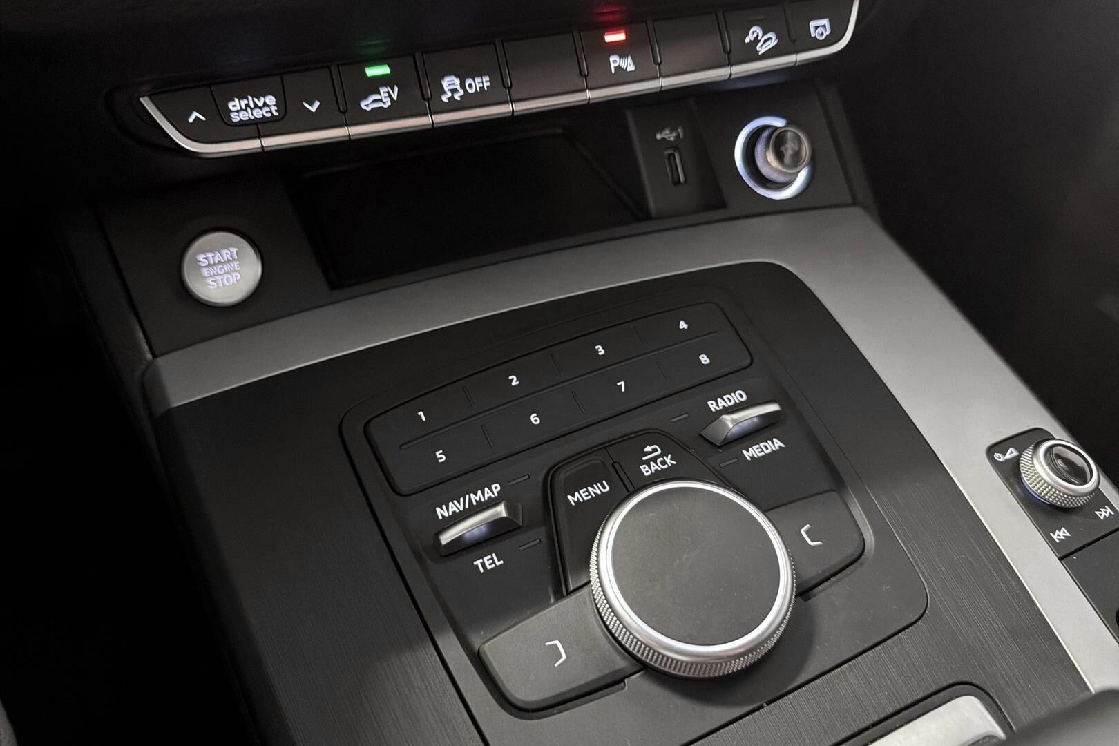 Audi Q5 iso kuva 37