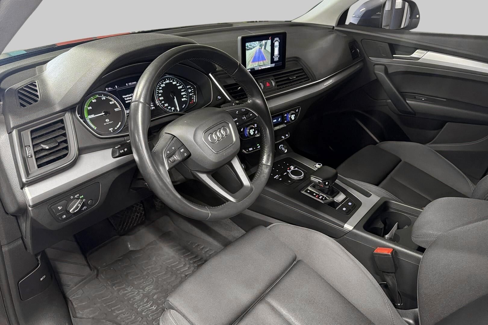 Audi Q5 iso kuva 9