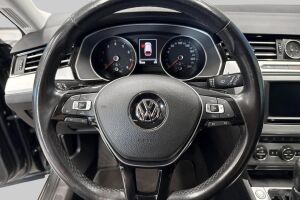 Volkswagen Passat esikatselu 16