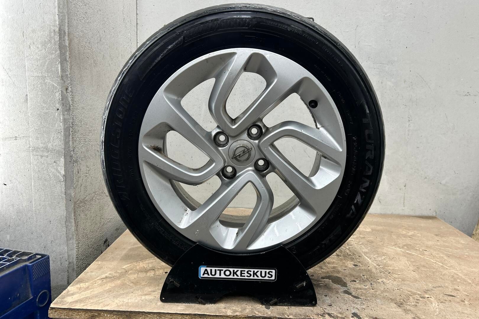 Opel Crossland X iso kuva 11