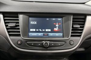 Opel Crossland X esikatselu 15