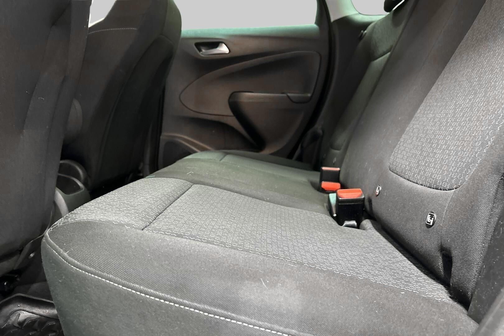 Opel Crossland X iso kuva 8