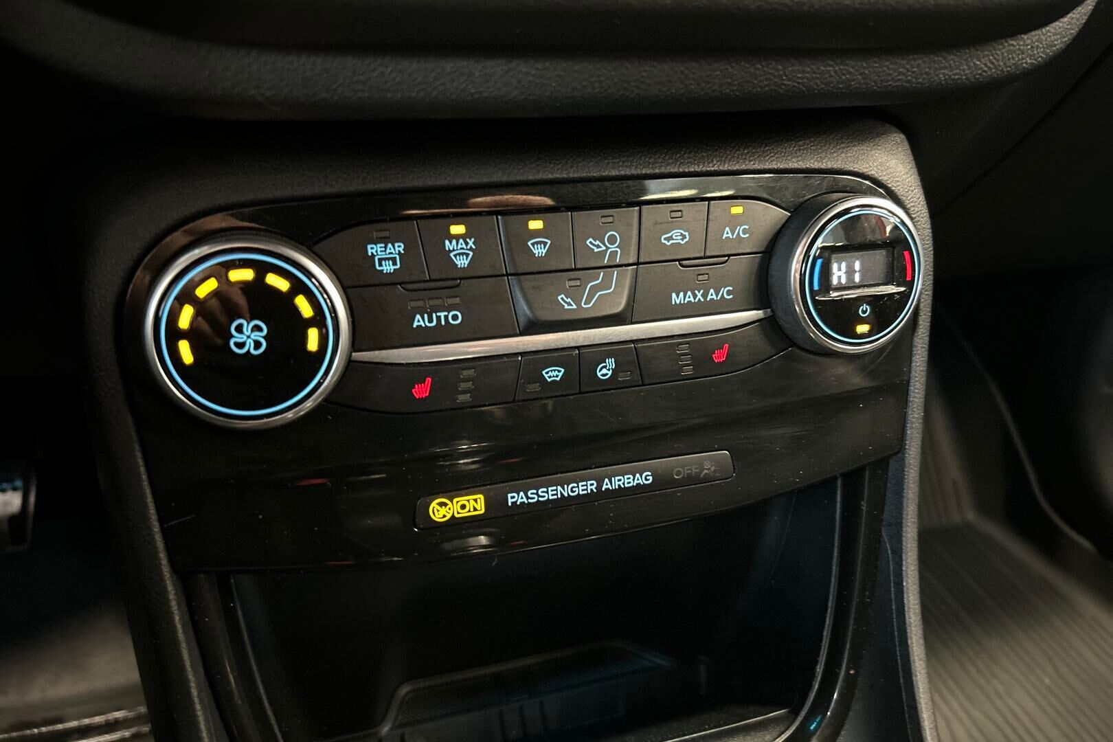 Ford Puma iso kuva 24