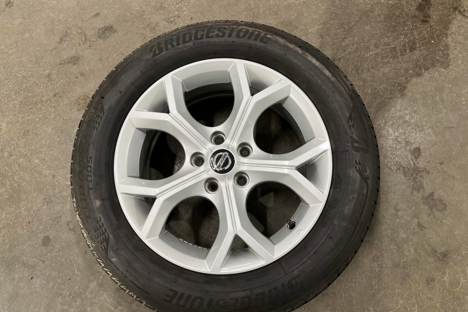 Nissan Juke iso kuva 14