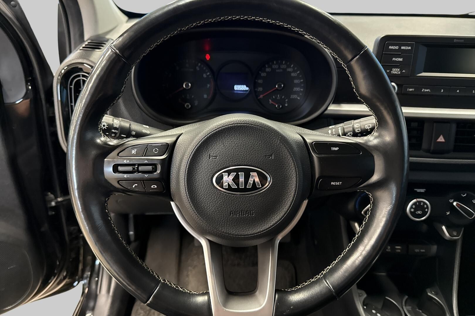 Kia Picanto iso kuva 16